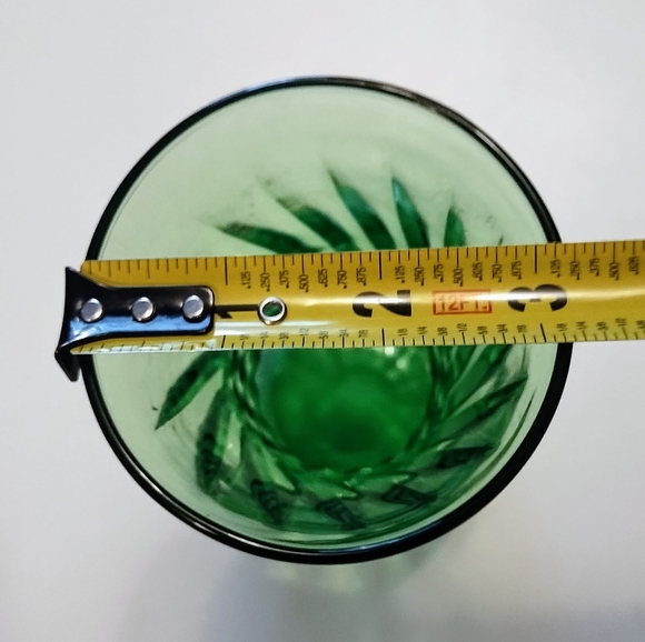 Vintage Indiana Glass ILLUSIONS Pattern GREEN Optic with 3 Rings Design Vase - Picture 2 of 8